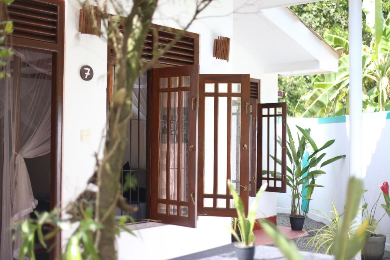 Bakery Family Guest House Mirissa Exterior foto