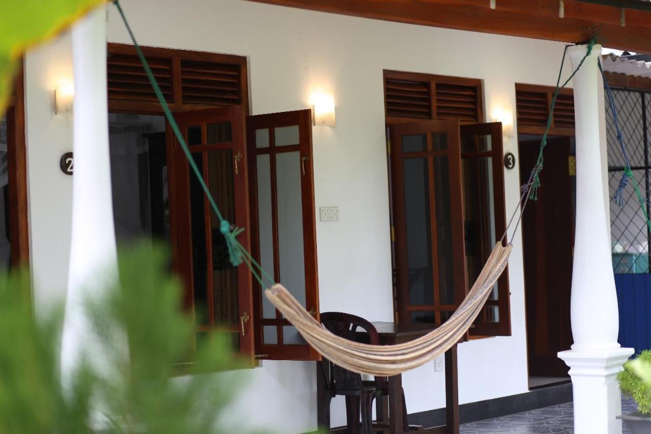 Bakery Family Guest House Mirissa Exterior foto