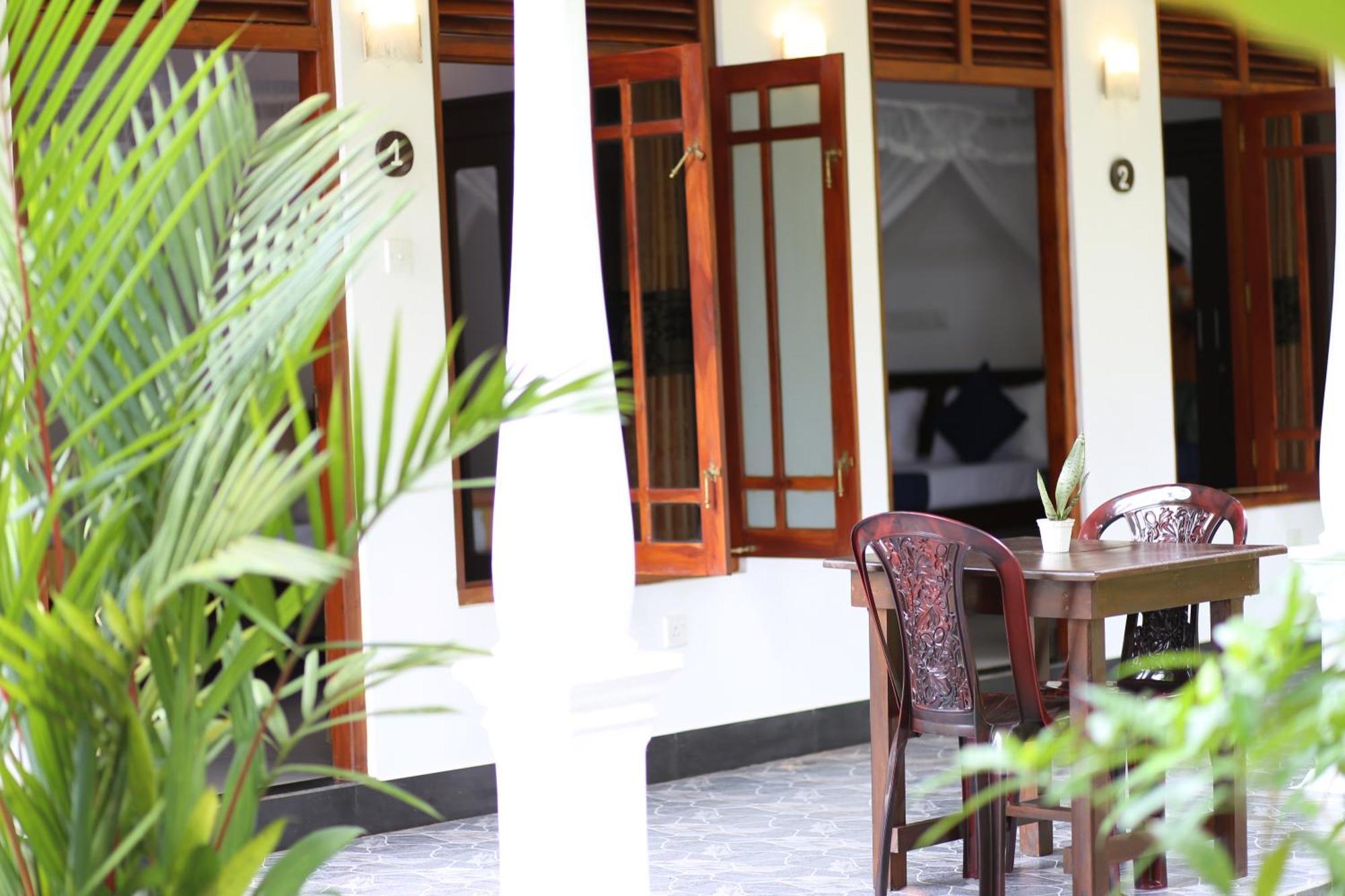 Bakery Family Guest House Mirissa Exterior foto