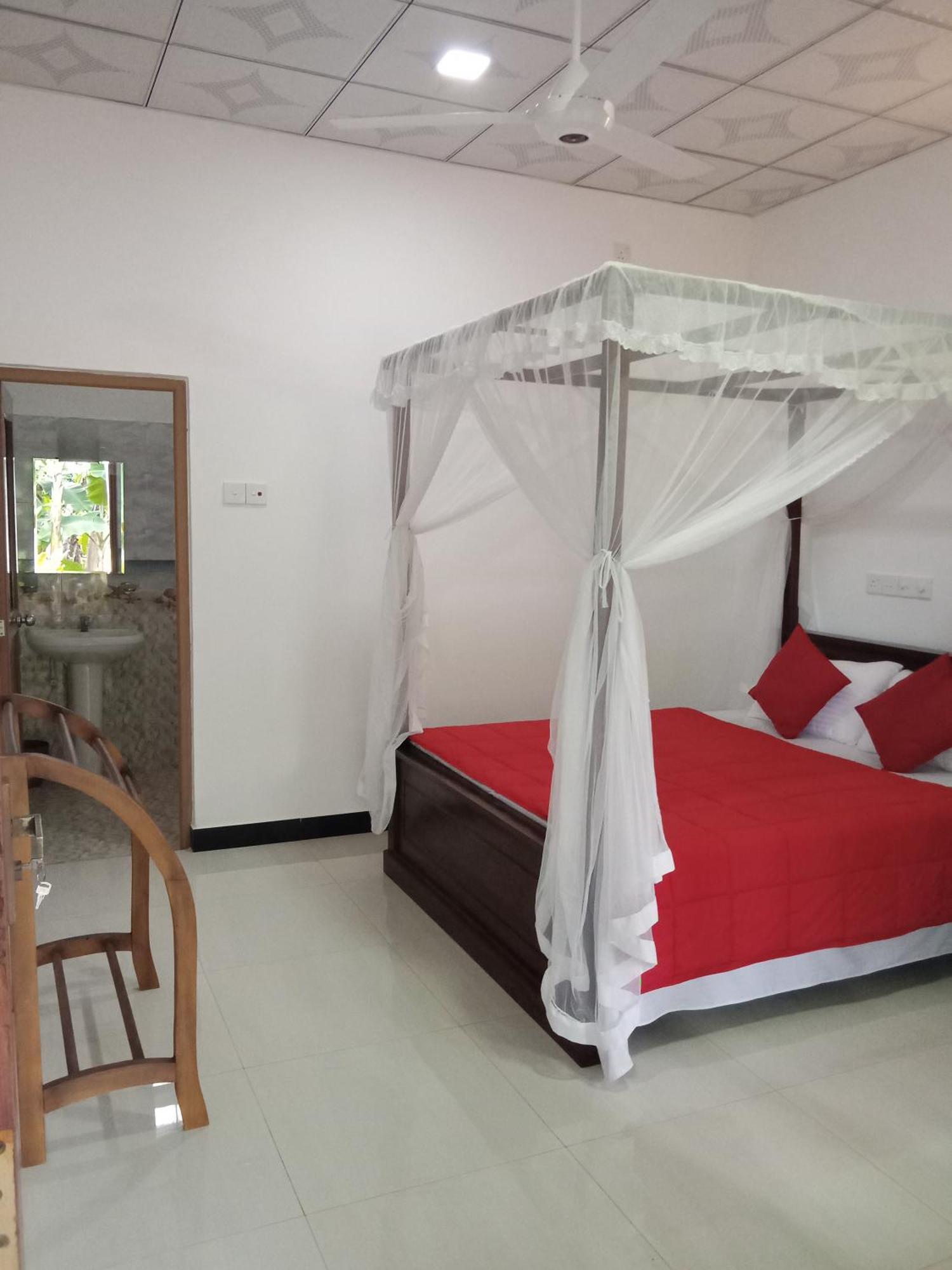 Bakery Family Guest House Mirissa Exterior foto